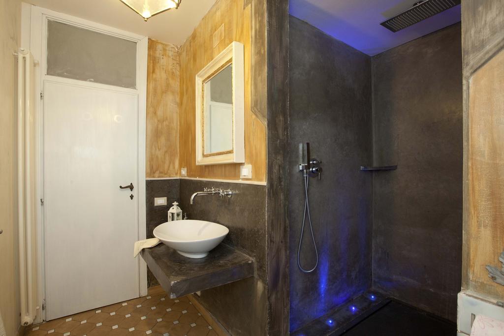 Bed and Breakfast Un Ospite A Fontania à Gaète Chambre photo