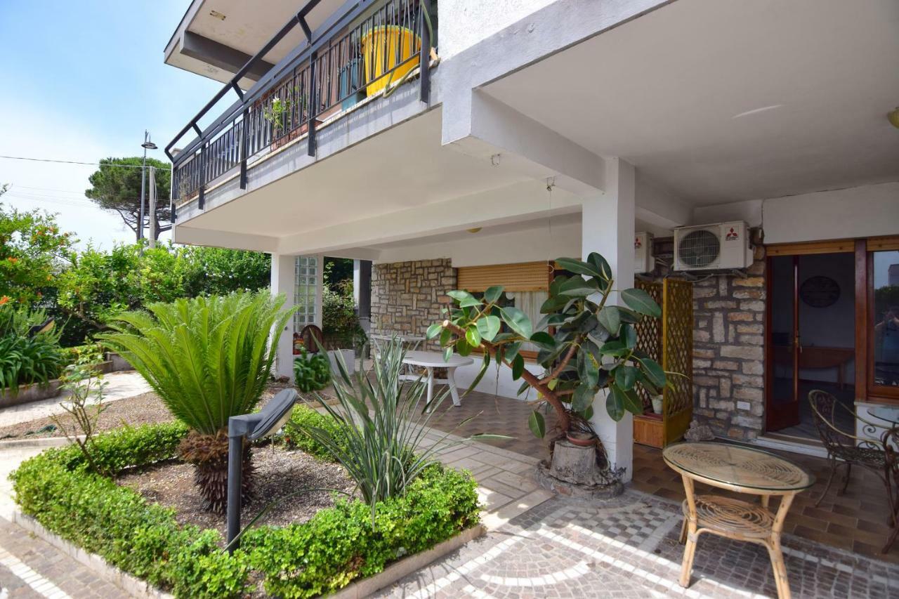 Bed and Breakfast Un Ospite A Fontania à Gaète Extérieur photo